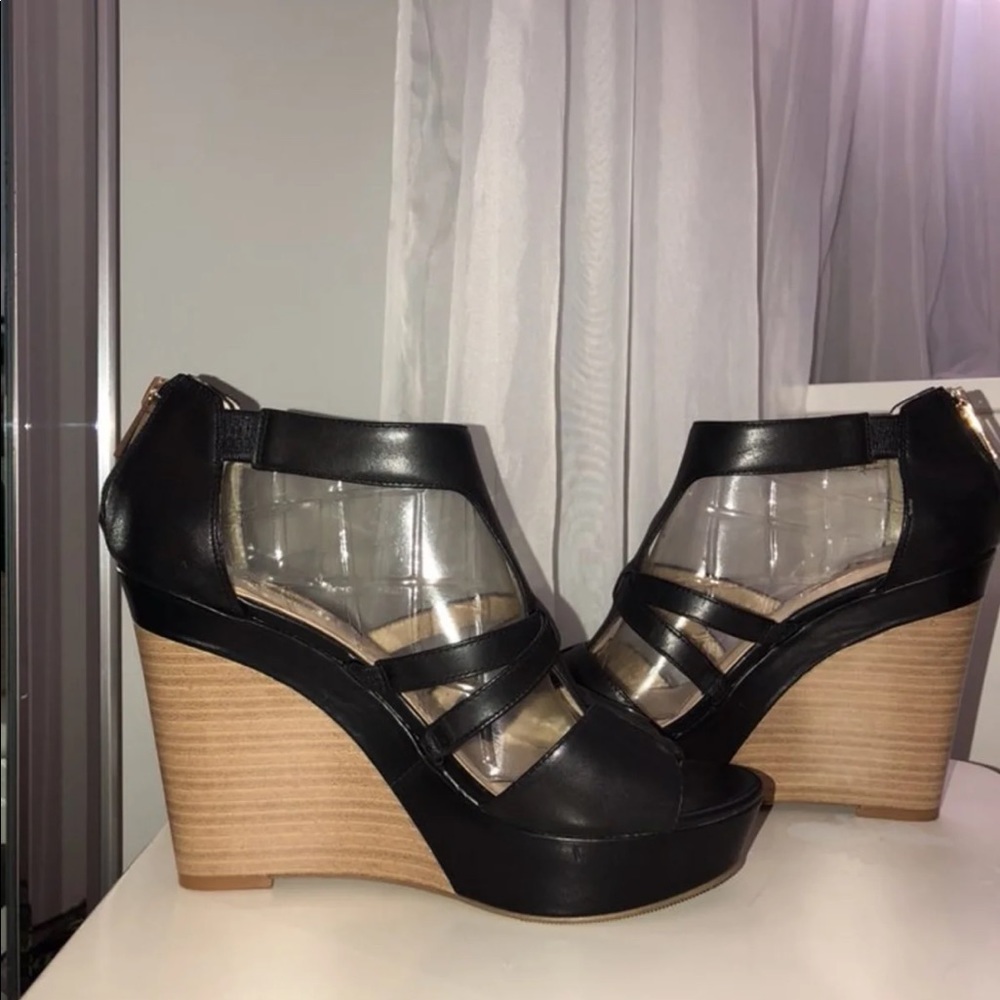 Inc wedges size 9.5
